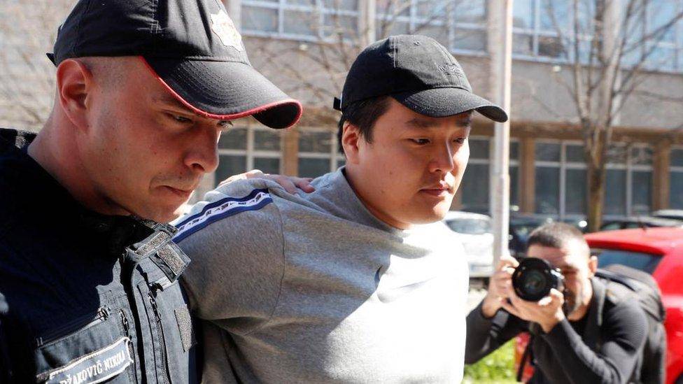 ド・グォン氏に懲役15年、裁判官: 重刑は次の400億ドルのLUNA災害を防ぐことができる